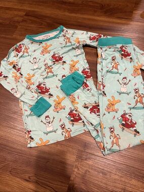 Little Legends Boys 5/6 Mint Holiday Christmas Skate Skateboard pajama Set